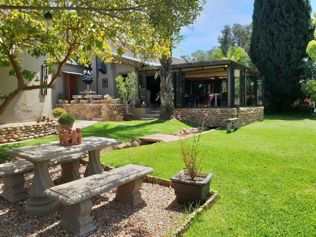 Thabile Lodge Oudtshoorn Exterior photo